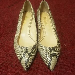 Ladies shoes